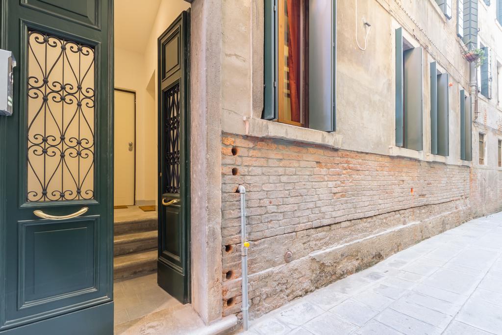 San Stae Charming Apartment Gran Canal Venise Extérieur photo